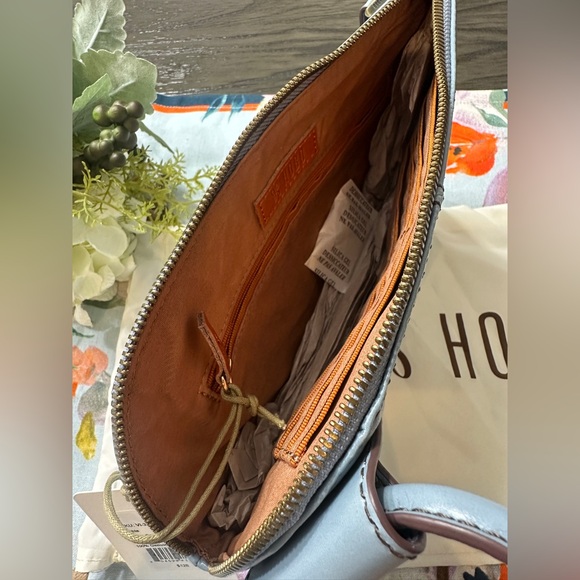 HOBO Blue Wristlet Clutch - Picture 8 of 9
